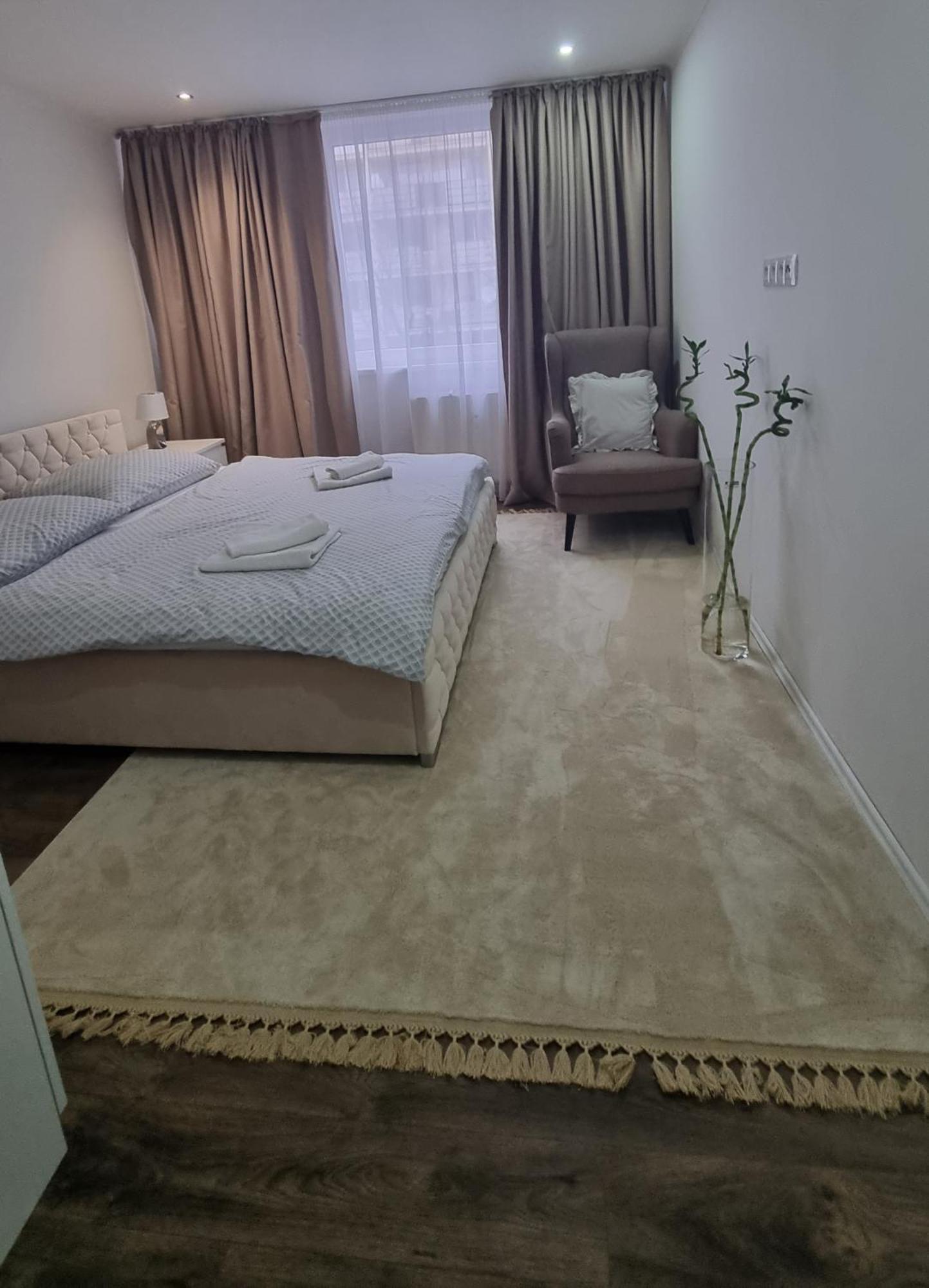 Apartman-Florianska Kosice Luaran gambar